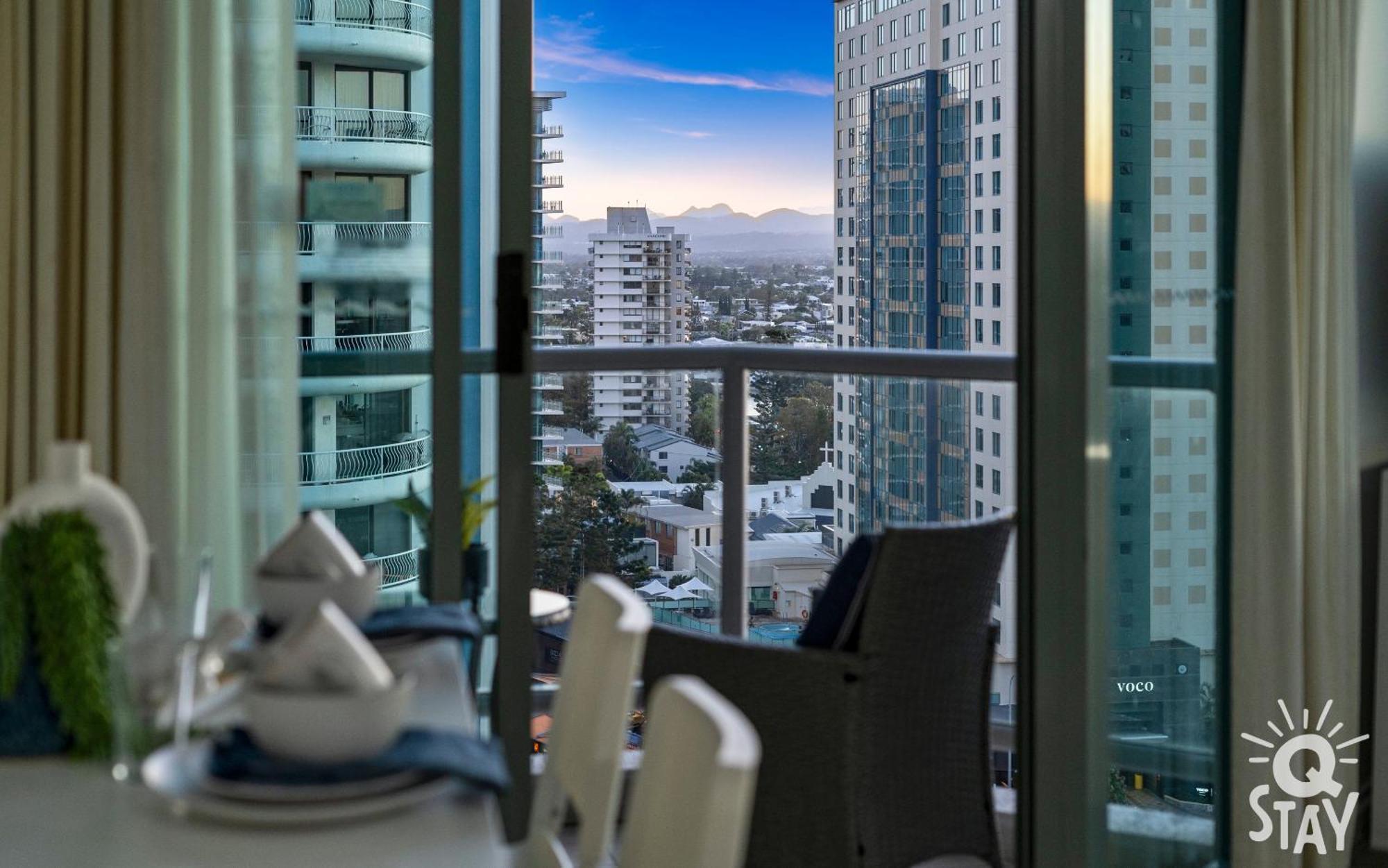 Legends Surfers Paradise Mid Week Madness Deal - Q Stay Голд-Кост Экстерьер фото