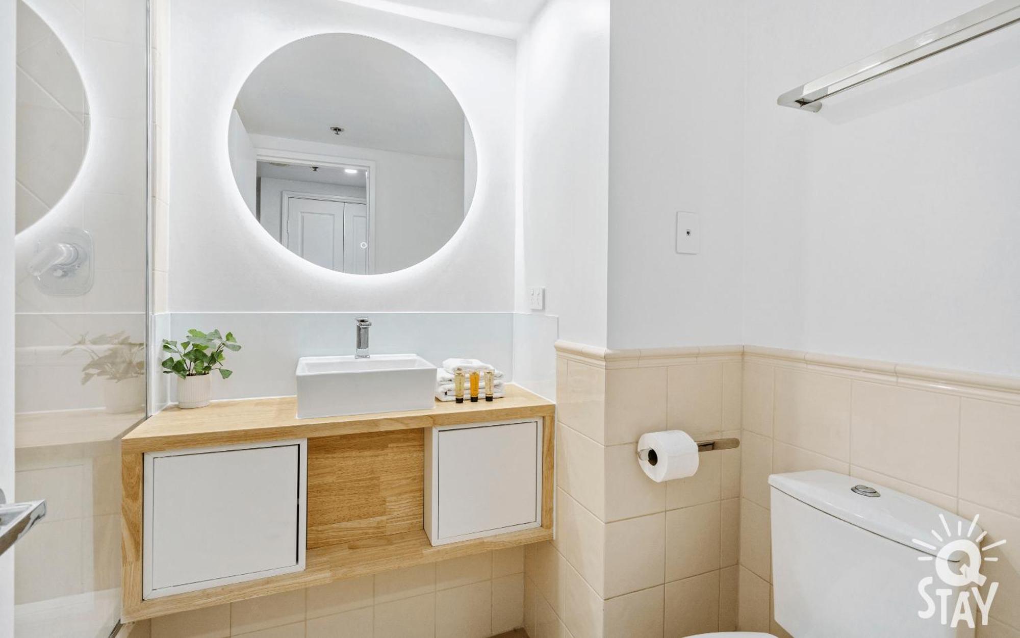 Legends Surfers Paradise Mid Week Madness Deal - Q Stay Голд-Кост Экстерьер фото