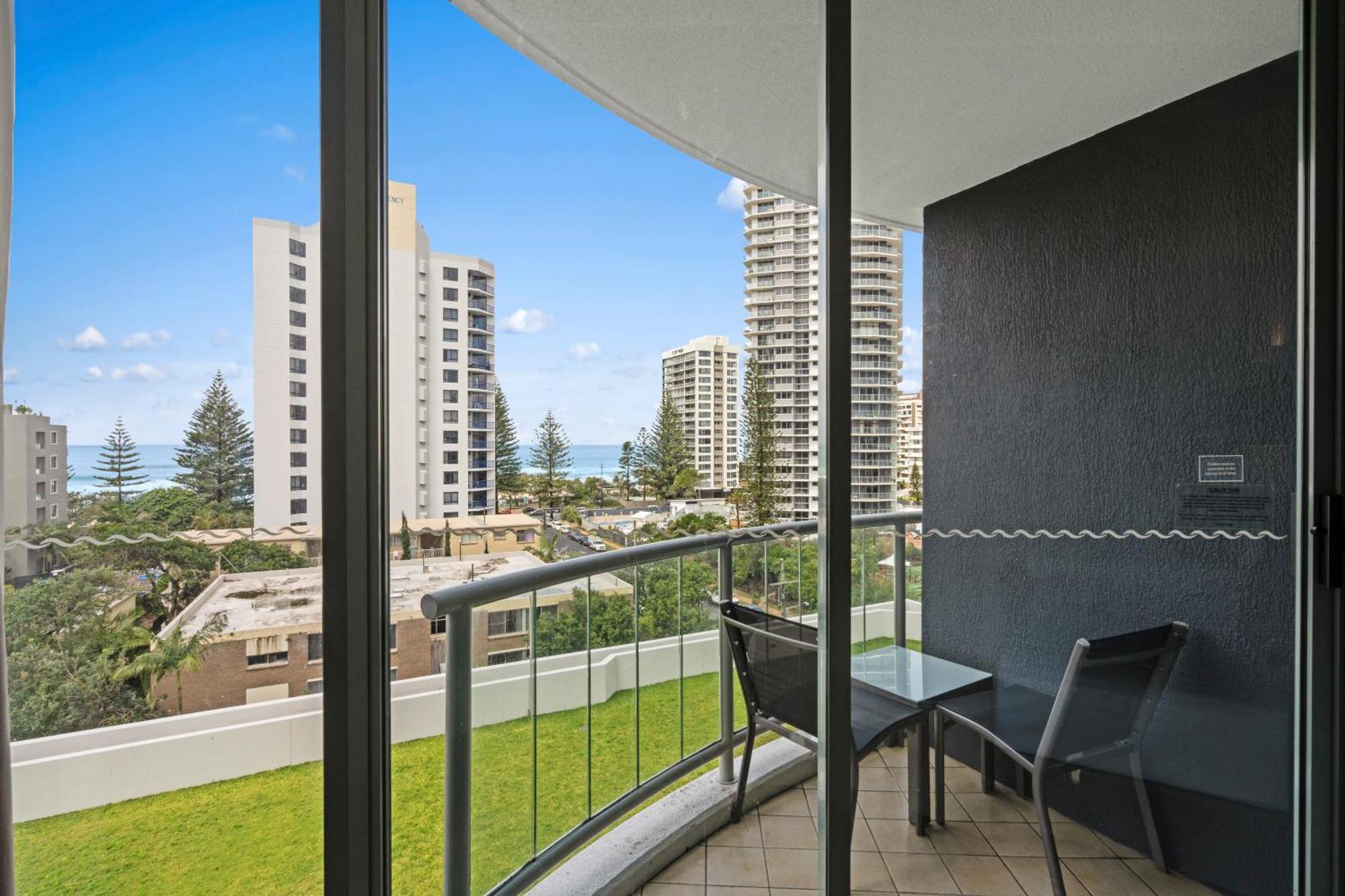 Legends Surfers Paradise Mid Week Madness Deal - Q Stay Голд-Кост Экстерьер фото