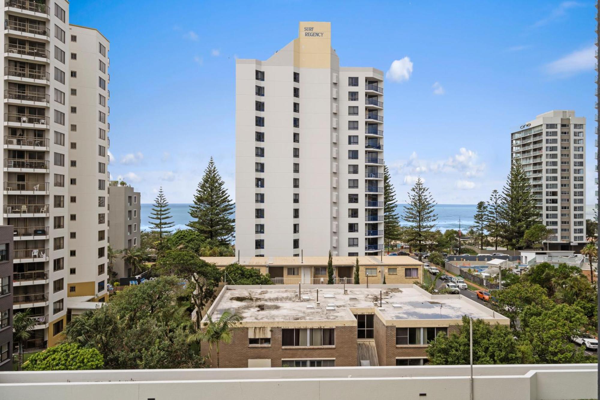 Legends Surfers Paradise Mid Week Madness Deal - Q Stay Голд-Кост Экстерьер фото