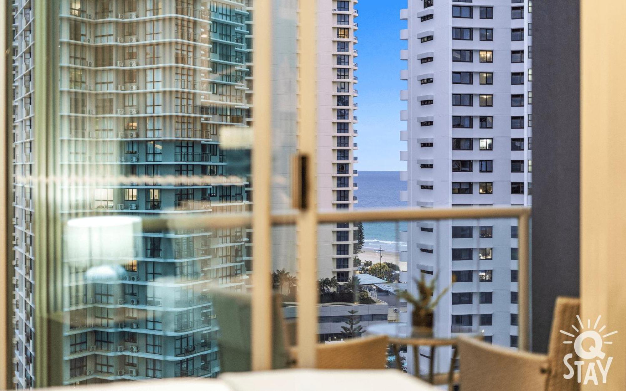 Legends Surfers Paradise Mid Week Madness Deal - Q Stay Голд-Кост Экстерьер фото